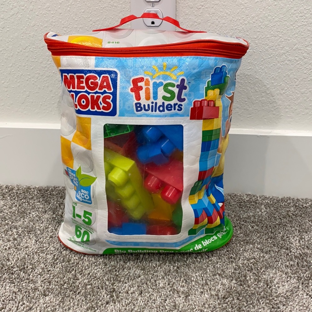 Mega Bloks - Picture 1 of 3
